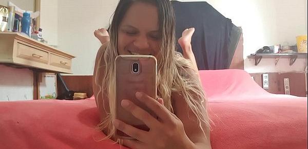  A gostosa do meu predio virou camgirl !!! Paty Bumbum 13 997734140